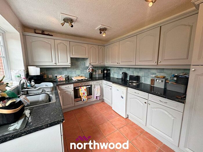 3 Bedroom Detached House For Sale In Cathedral Court, Dunsville, Doncaster, DN7