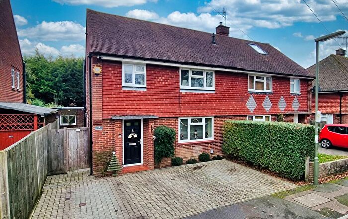 3 Bedroom Semi Detached House For Sale In Horley, Surrey, RH6