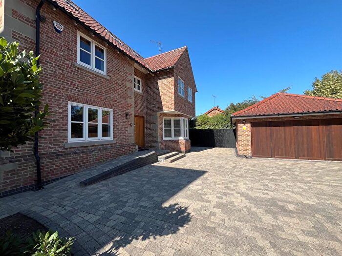 5 Bedroom Detached House For Sale In Mere Glen, Leconfield, Beverley, HU17