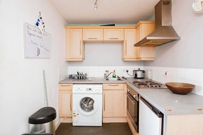 1 Bedroom Flat For Sale In Lincoln Gate, Red Bank, Manchester, Greater Manchester, M4