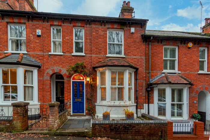 2 Bedroom Terraced House To Rent In Park Hill Harpenden, AL5