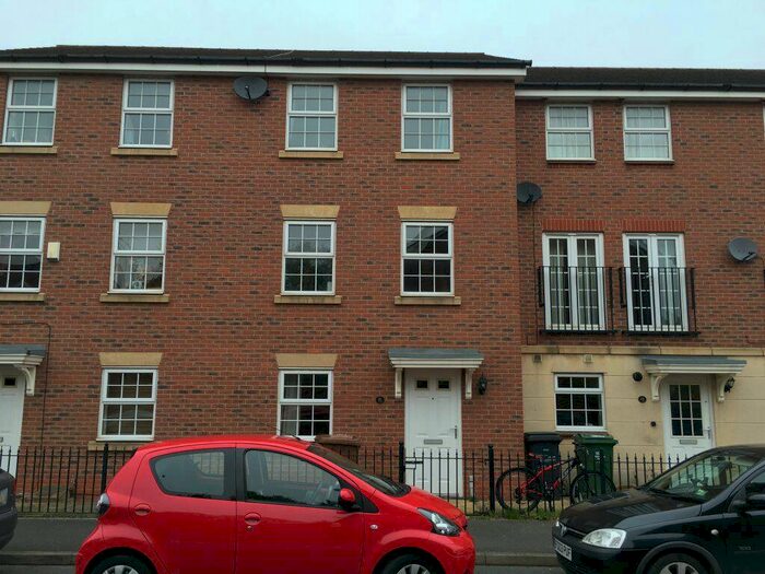 4 Bedroom Property To Rent In Kingfisher Way, LE11