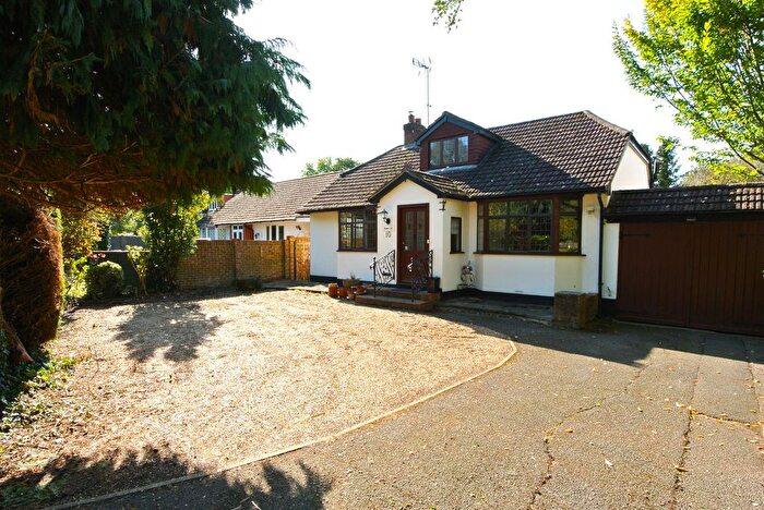 4 Bedroom Chalet To Rent In Garson Lane, Wraysbury, Staines, TW19