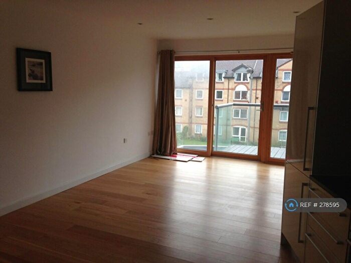 1 Bedroom Flat To Rent In Latitude Apartments, Croydon, CR0