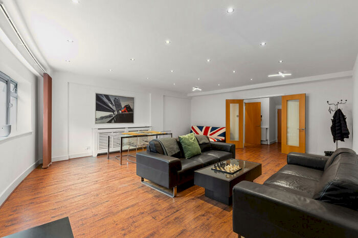 3 Bedroom Flat To Rent In Hatton Garden, EC1N