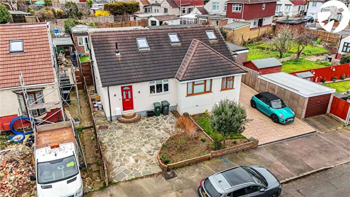 3 Bedroom Bungalow For Sale In Wilmot Road, West Dartford, Kent, DA1