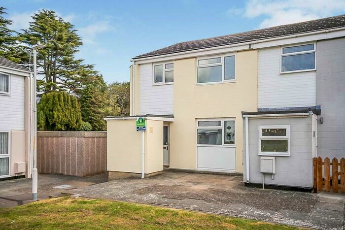 3 Bedroom End Of Terrace House To Rent In Windermere, Faversham, ME13