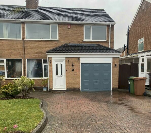 3 Bedroom Semi-Detached House To Rent In Mancetter Road, Shirley, B90