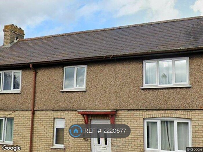 4 Bedroom Semi-Detached House To Rent In Hartford Road, Huntingdon, PE29