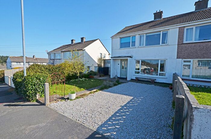 3 Bedroom Semi-Detached House For Sale In Richards Crescent, Truro, TR1