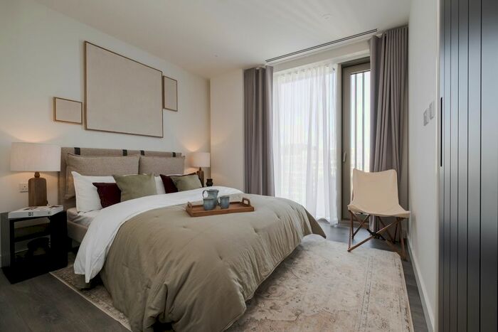 2 Bedroom Flat To Rent In Cherry Park Lane, London, E20