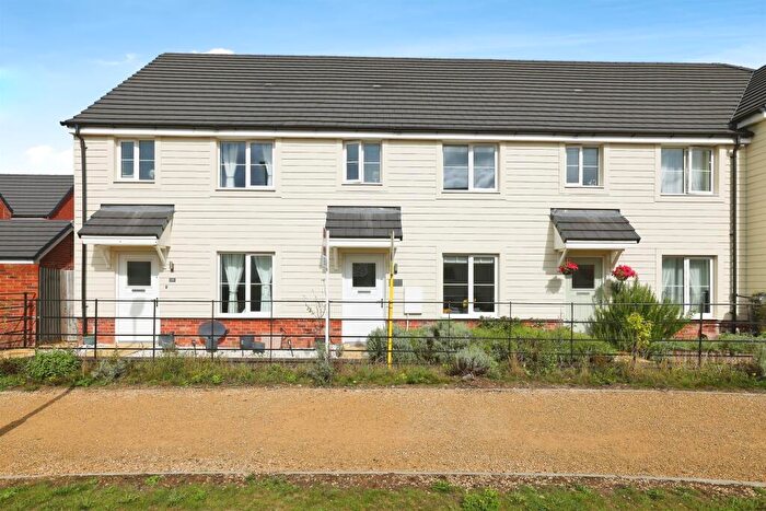 3 Bedroom Terraced House For Sale In Angora Road, Andover, SP11