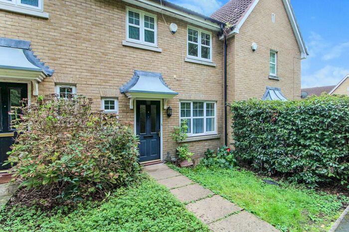 3 Bedroom End Of Terrace House To Rent In Aspen Grove, Northwood Hills, HA5