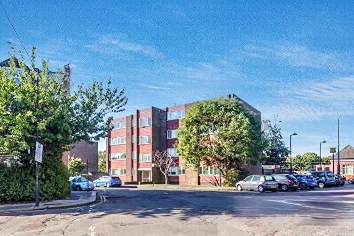 2 Bedroom Flat To Rent In Lonsdale Court, West Jesmond Avenue, Jesmond, Newcastle Upon Tyne, NE2