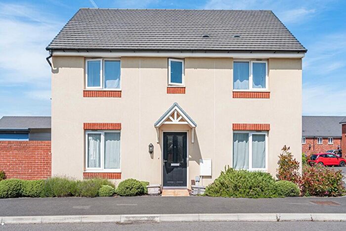 3 Bedroom Detached House For Sale In Lower Furlong Close, Cranbrook, EX5