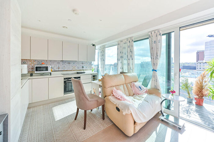 1 Bedroom Flat For Sale In Forbes Apartments, Woolwich Riverside, Woolwich, SE18