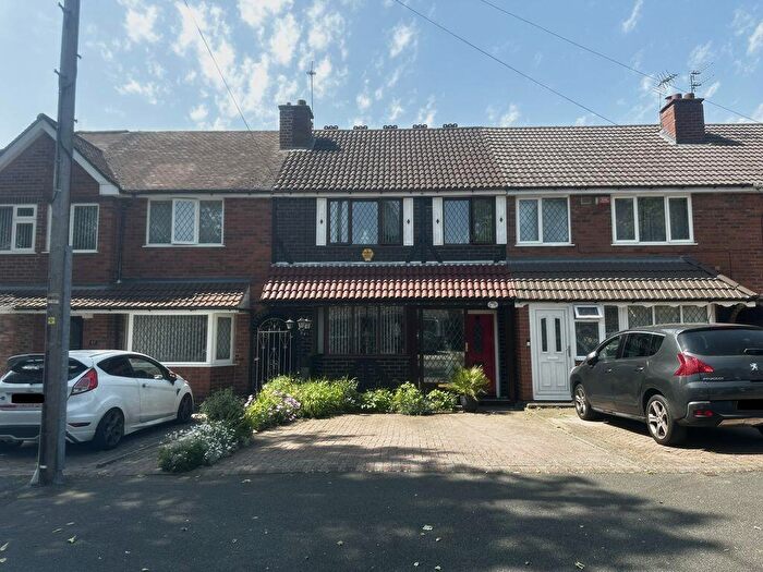 3 Bedroom Terraced House For Sale In Hathersage Road, Great Barr, Birmingham, B42