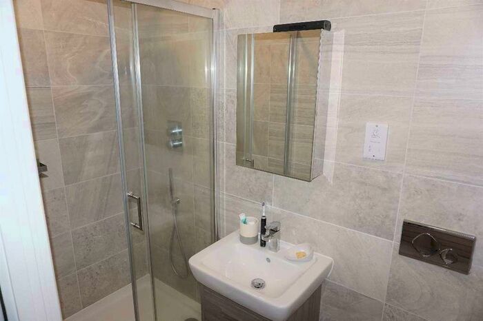 2 Bedroom Apartment To Rent In Leylands House, Leeds, LS9