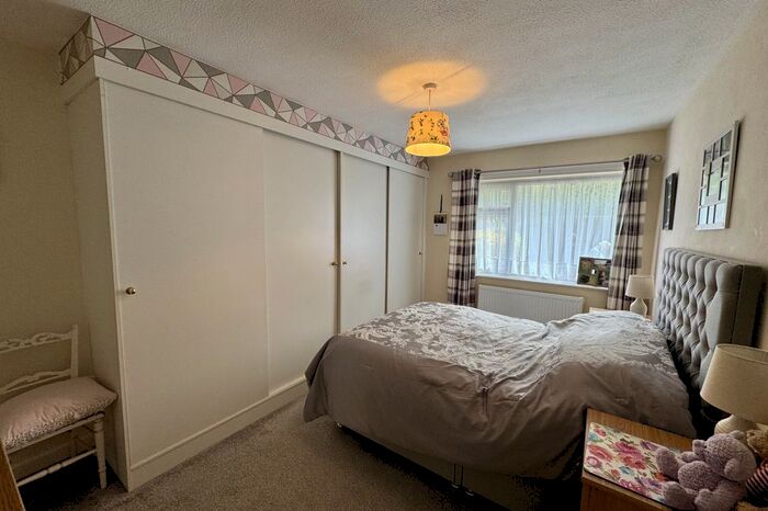 2 Bedroom Bungalow For Sale In Gosford Way, Polegate, East Sussex, BN26