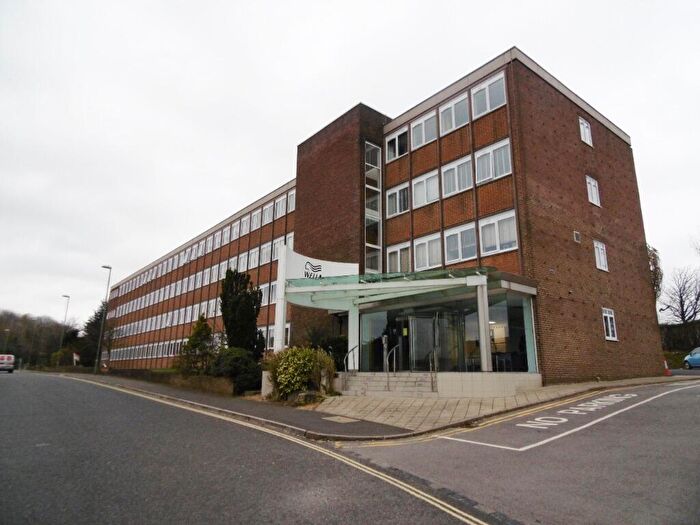 1 Bedroom Flat To Rent In Wella Road, Basingstoke, RG22