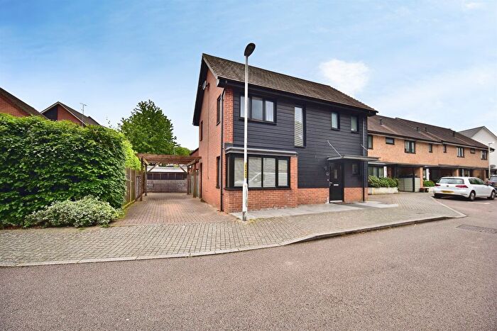 3 Bedroom Detached House For Sale In Beadsman Crescent, Leybourne, West Malling, ME19