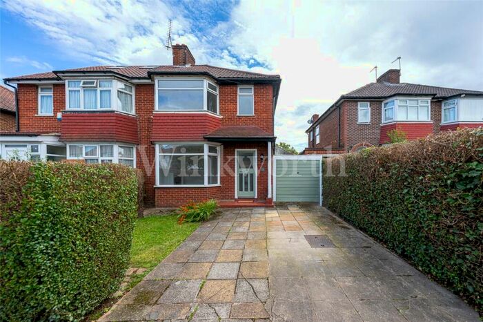 3 Bedroom Semi-Detached House To Rent In Cheviot Gardens, London, NW2