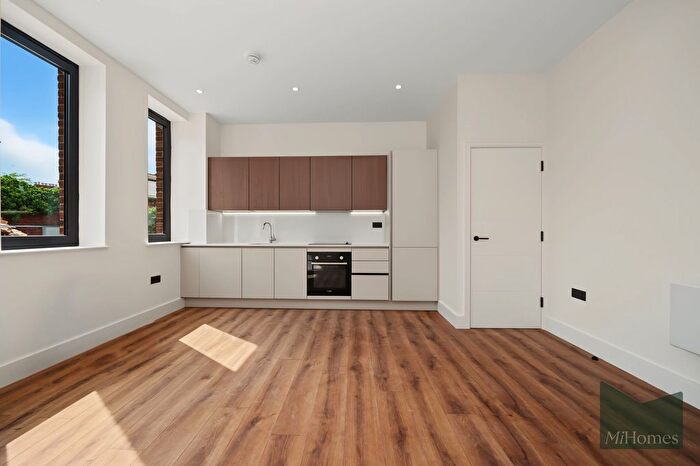 1 Bedroom Flat To Rent In Frances Road, Windsor, SL4