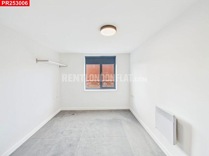 2 Bedroom Flat To Rent In Beckenham Road, Beckenham, – Bedrooms Flat, BR3