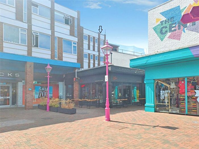2 Bedroom Flat For Sale In Herbert Place, Margate, Kent, CT9
