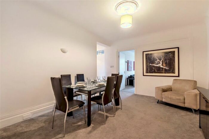 5 Bedroom Flat To Rent In Strathmore Court, Park Road, St John's Wood, London, NW8
