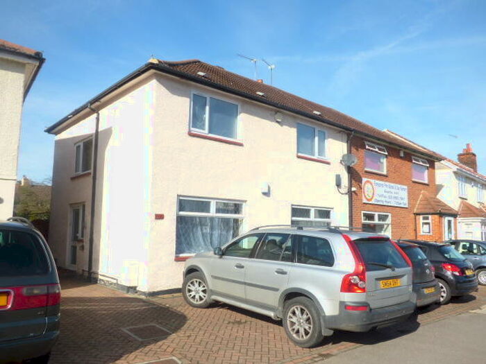 1 Bedroom Flat To Rent In Cranbrook Road, Barkingside, Essex, IG2
