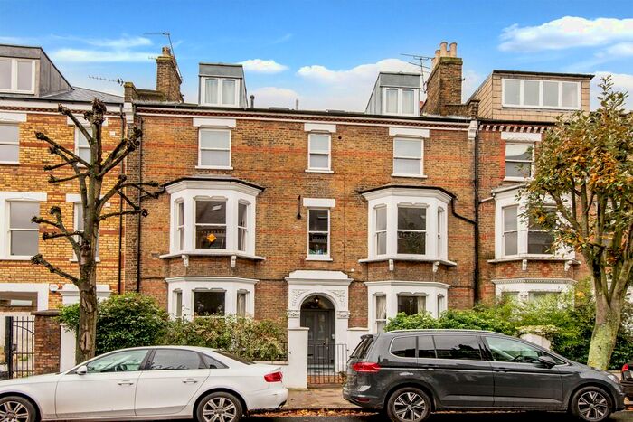 2 Bedroom Flat To Rent In Estelle Road, Gospel Oak, NW3
