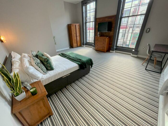 10 Bedroom Terraced House To Rent In Nelson Street, L1