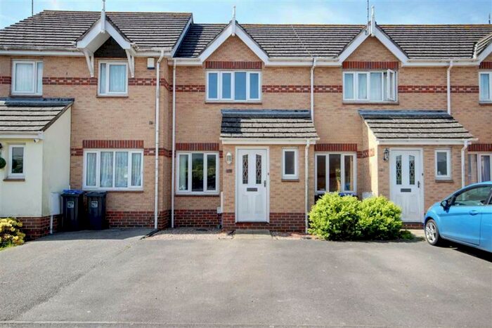 2 Bedroom House To Rent In Durrington, BN13