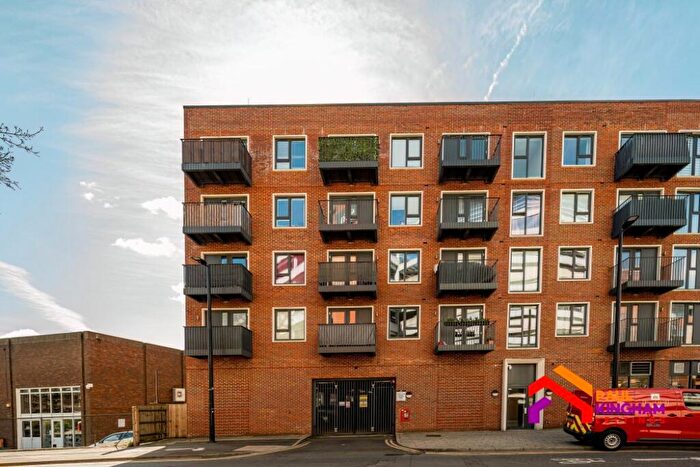 1 Bedroom Flat To Rent In Lilys Walk, High Wycombe, HP11