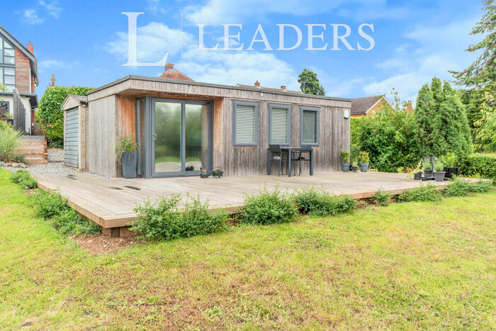 Studio To Rent In High Street, Henlow, SG16