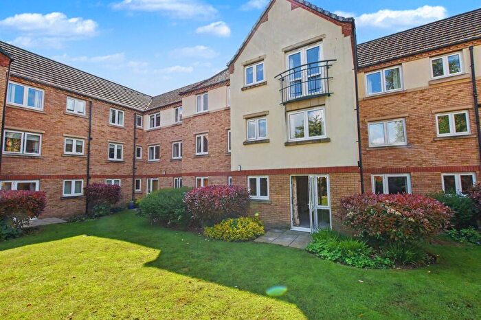 2 Bedroom Flat To Rent In St. Georges Avenue, Stamford, PE9