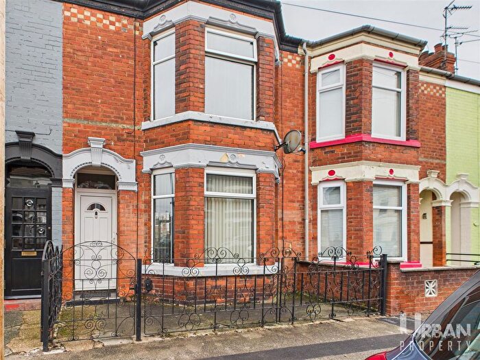 3 Bedroom Property For Sale In Lee Street, Hull, HU8