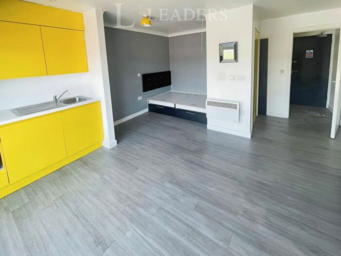 Apartment To Rent In Priestley Street, Sheffield, S2