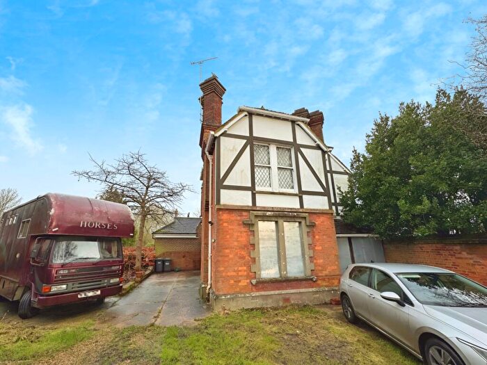 3 Bedroom Detached House For Sale In Finches Lane, Lindfield, Haywards Heath, RH16