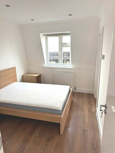 1 Bedroom Flat To Rent In The Broadway, Southall, UB1