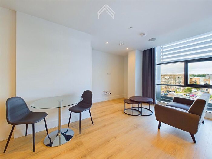 Studio To Rent In Station Road, Addlestone, KT15