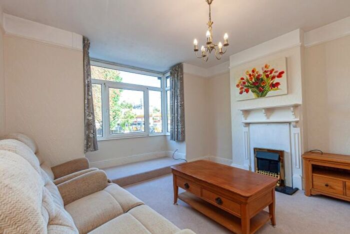 2 Bedroom Apartment To Rent In London Road, Headington, OX3