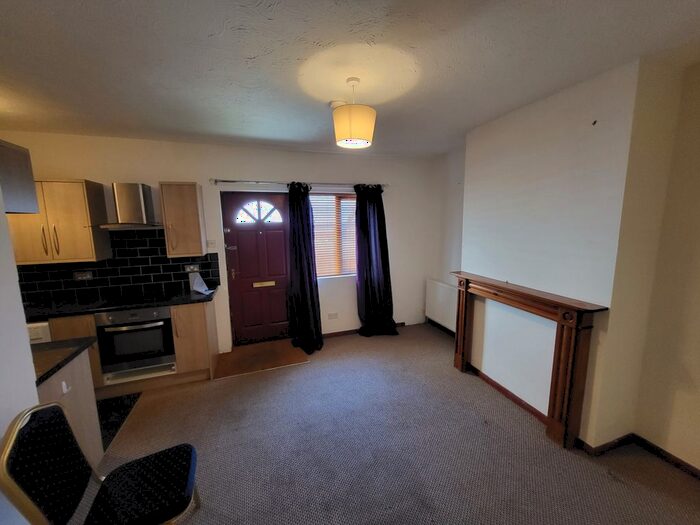 1 Bedroom Maisonette To Rent In Russell Street, Luton, LU1