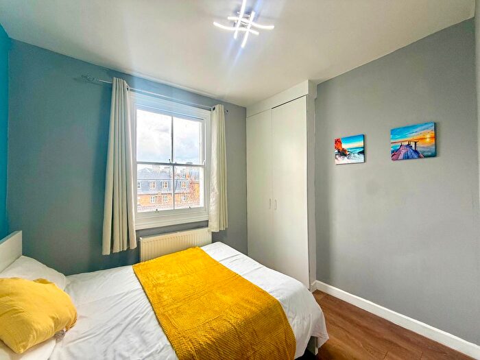 2 Bedroom Flat To Rent In Eversholt Street, London, NW1