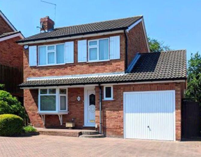 3 Bedroom Detached House To Rent In Longhurst Drive, Stafford, ST16