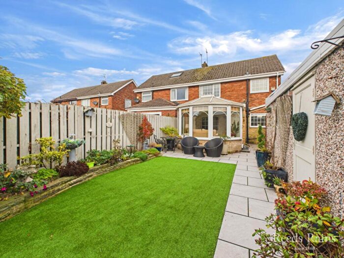 3 Bedroom Semi-Detached House For Sale In Summergangs Drive, Thorngumbald, Hull, East Yorkshire, HU12