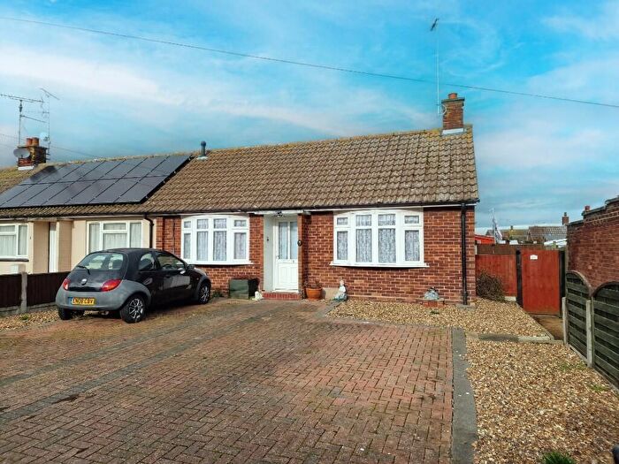 1 Bedroom Semi Detached Bungalow For Sale In Normandy Avenue, Burnham-On-Crouch, CM0