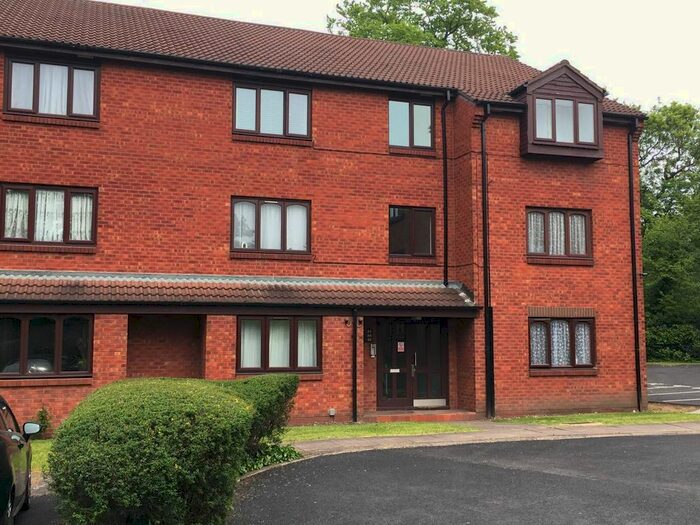 2 Bedroom Flat To Rent In Knights Close, Erdington, Birmingham, B23