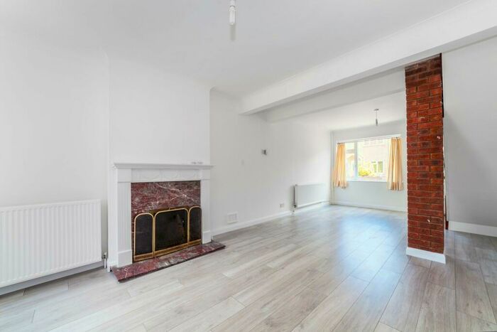 2 Bedroom Terraced House To Rent In Cowper Road, Rainham, Essex, RM13